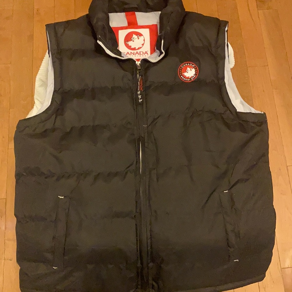 Black vest size M